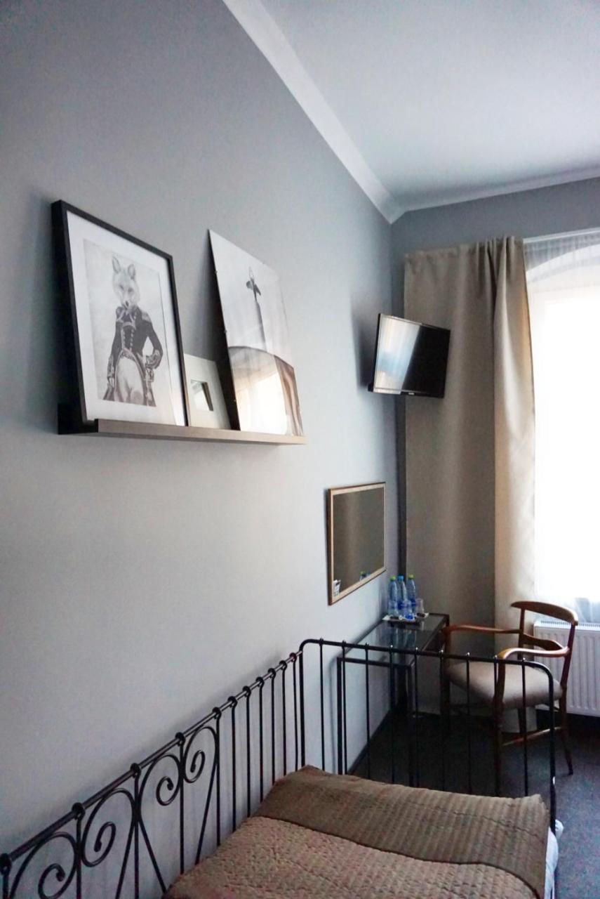 Expolis - Center - 24h #betterthanyourex Guest house Poznan