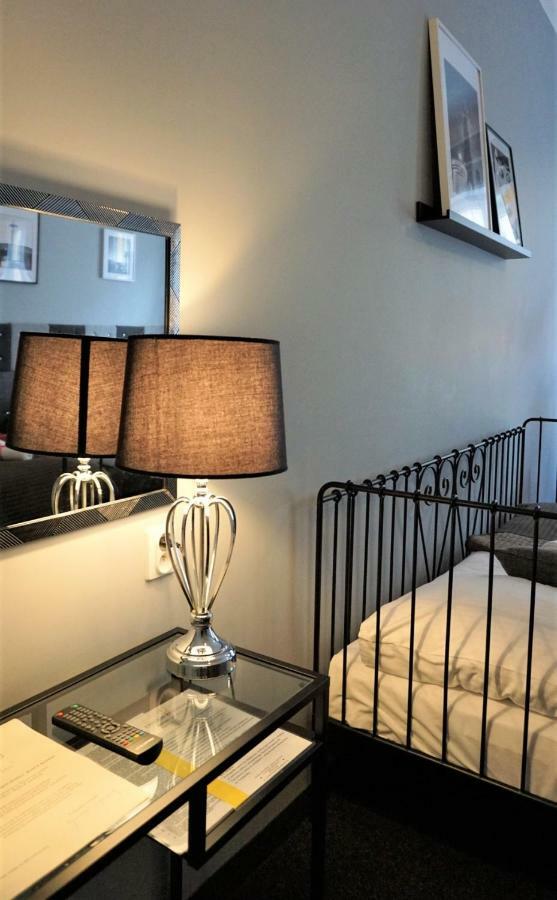 Expolis - Center - 24h #betterthanyourex Guest house 3*