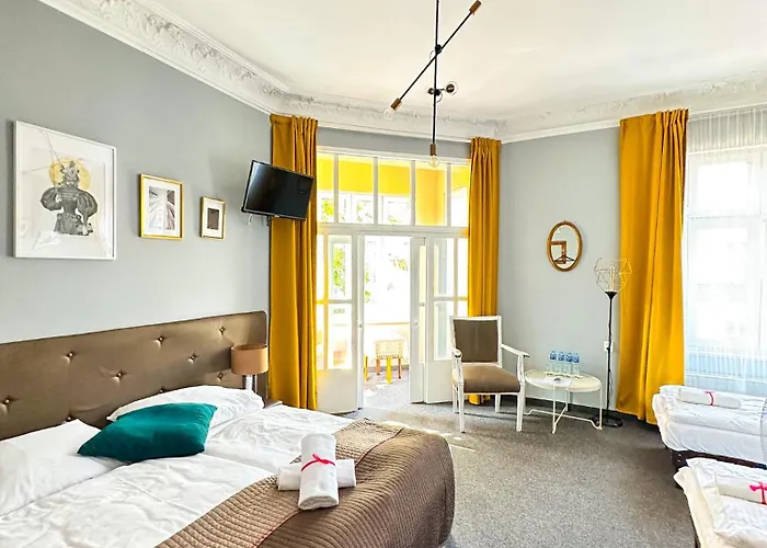 Expolis Residence - City Center Mtp Targi - 24H #Betterthanyourex
